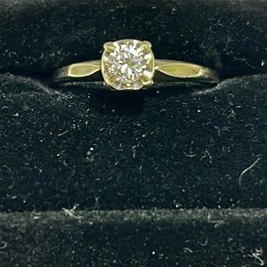 Vintage Diamond Solitaire
